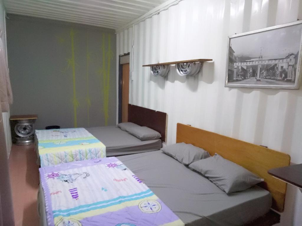 5 Stone Cabin Chalet Тайпинг Стая снимка